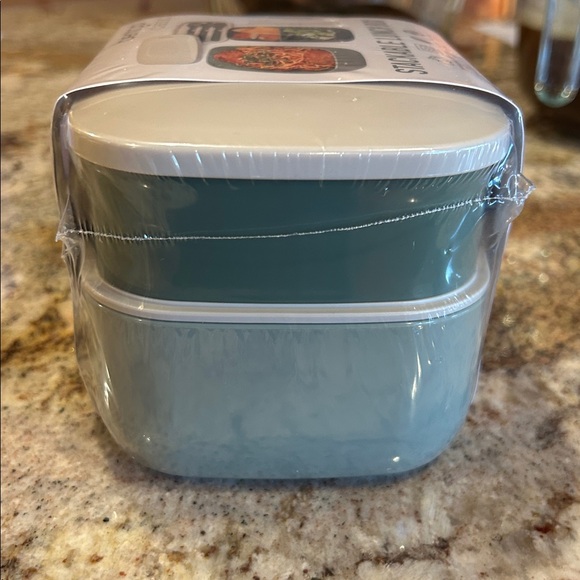 BENTGO Stackable Bento Box - Picture 4 of 4